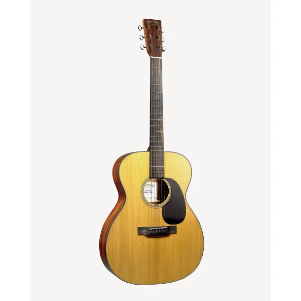 C.F. Martin 000E Retro Plus